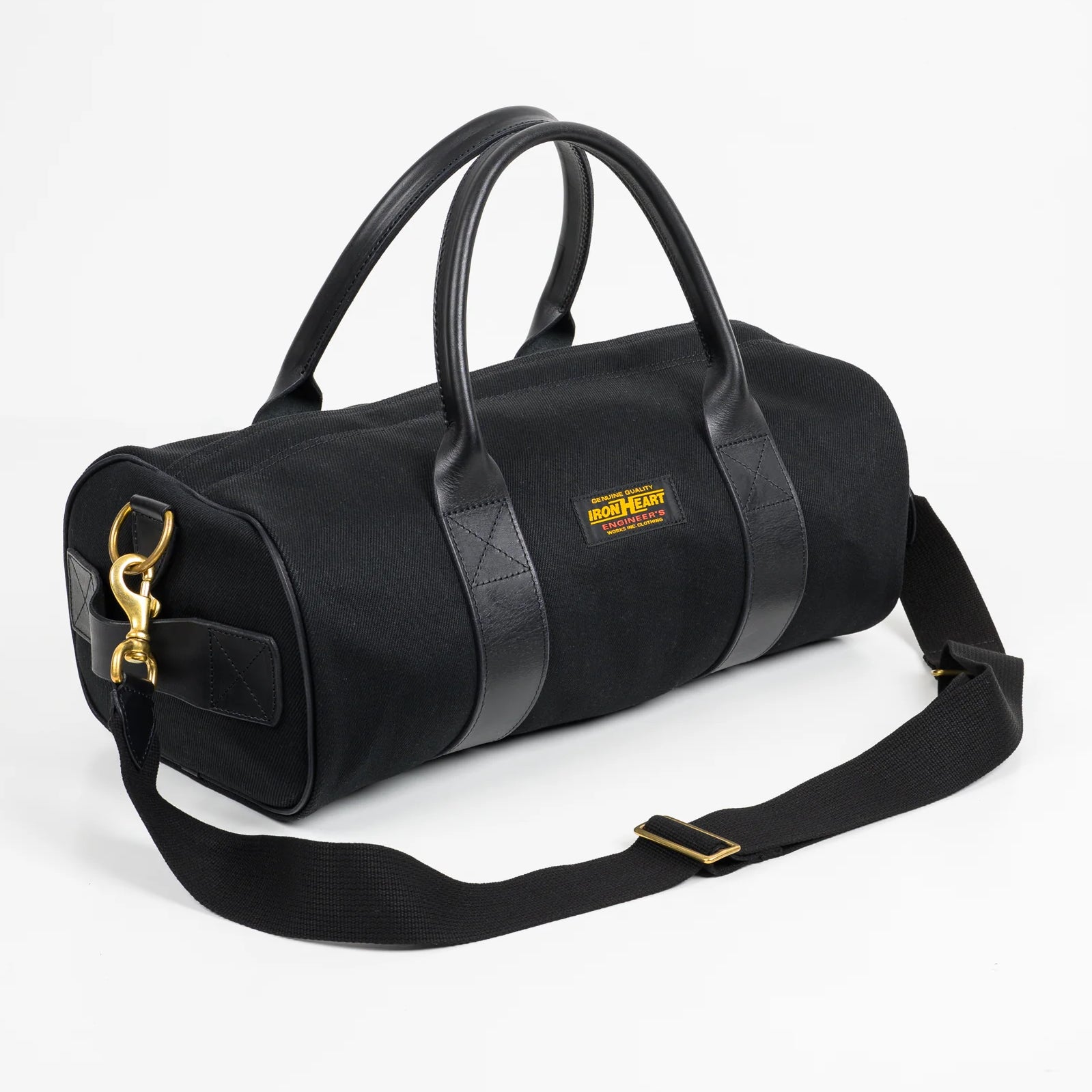 IHE-24-BLK 21 oz. Denim Buttero Leather Holdall Superblack