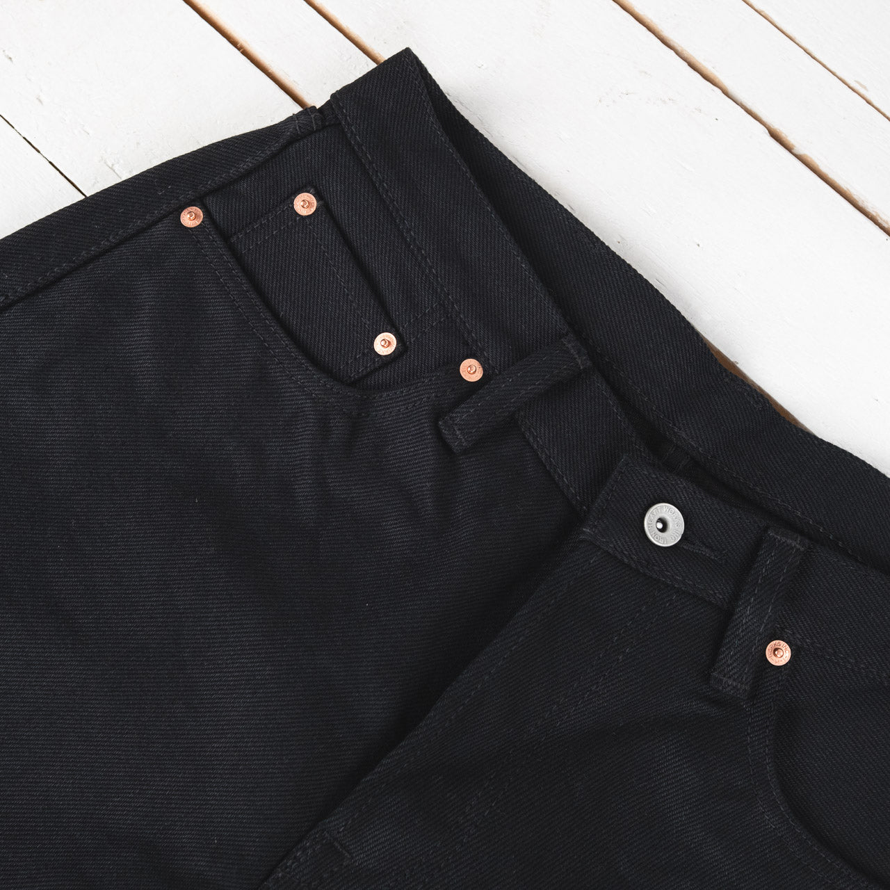 IH-634S-SB 21 oz. Straight Cut Superblack Non-Fade