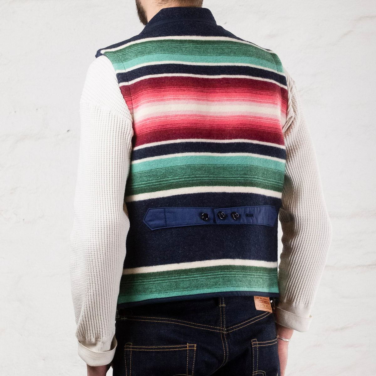 LGB VEST /stripe jacquard India