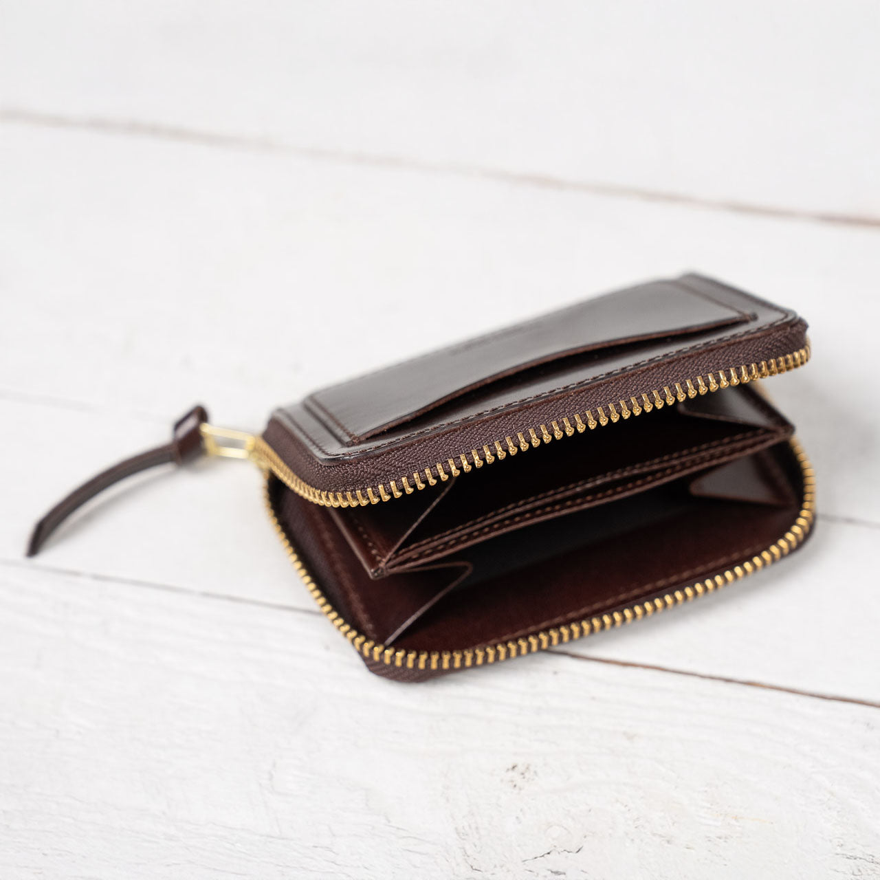 Round Zip Wallet Heri-Kaeshi Braun