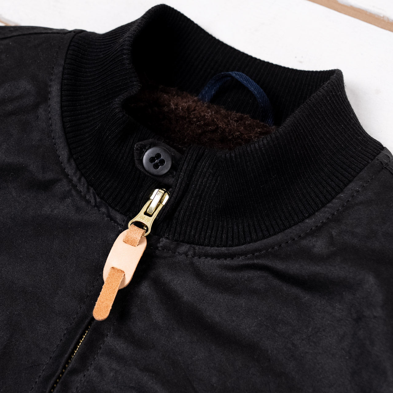 New Bomber Jacket Schwarz Waxed