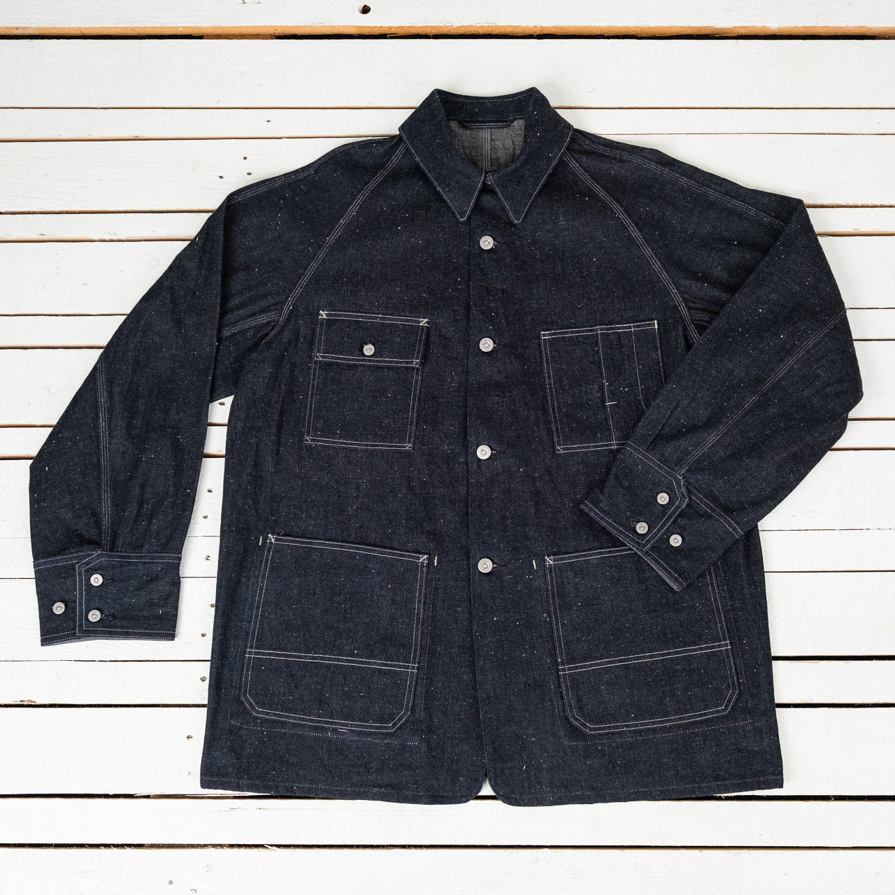 Old Joe Brand Hampton Chore Jacket Indigo, Vorderansicht der geschlossenen Jacke flach liegend