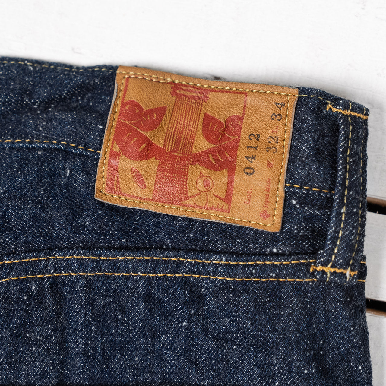 0412 16 oz. Nep denim straight fit jeans