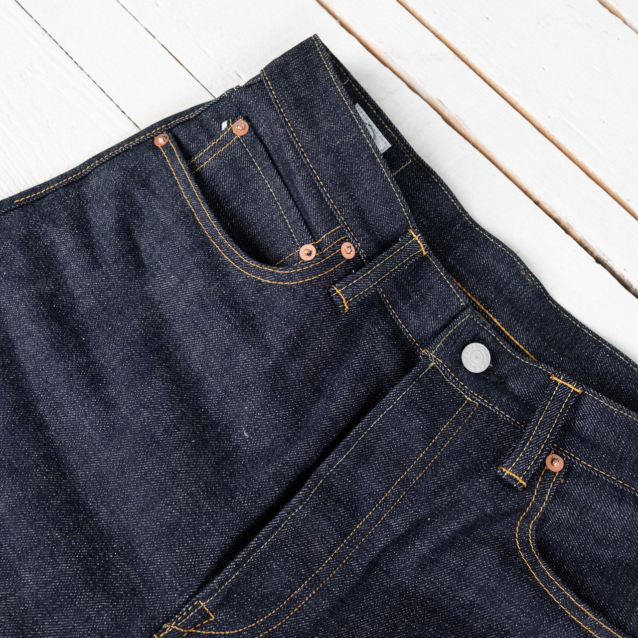 0416 15,5 oz. Straight Fit Jeans
