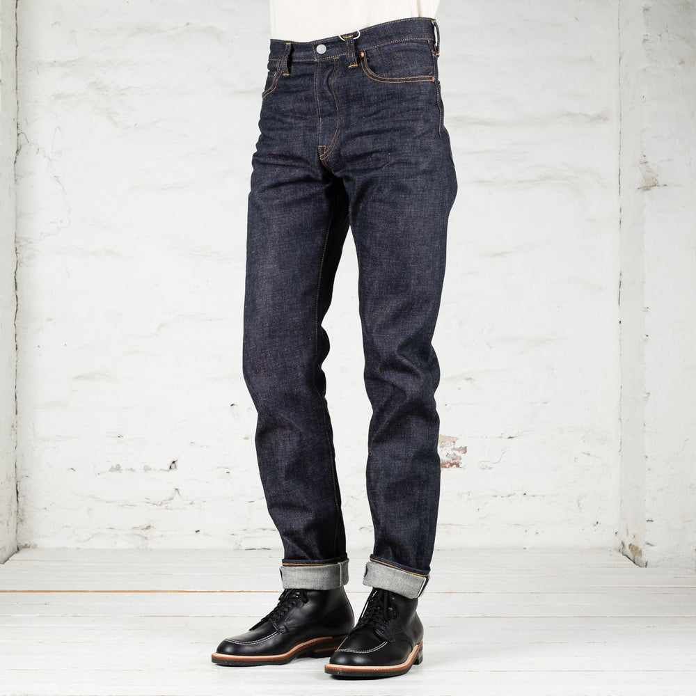 0416 15,5 oz. Straight Fit Jeans