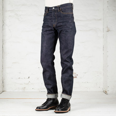 0416 15,5 oz. Straight Fit Jeans