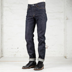 0416 15.5 oz. Straight fit jeans