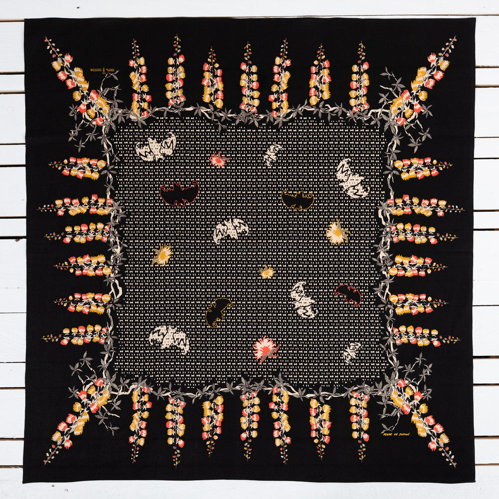 Bandana "Sagaribana" 90x90 Black