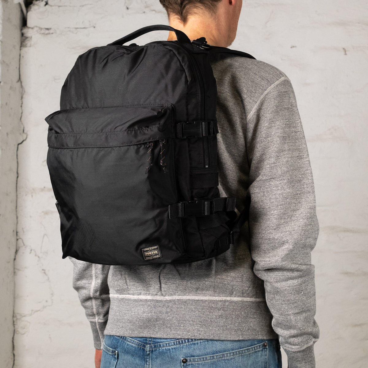 Force Daypack Schwarz