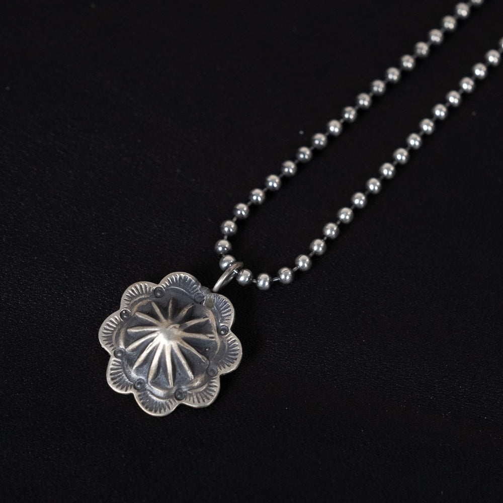 Mini Concho Charm Argent