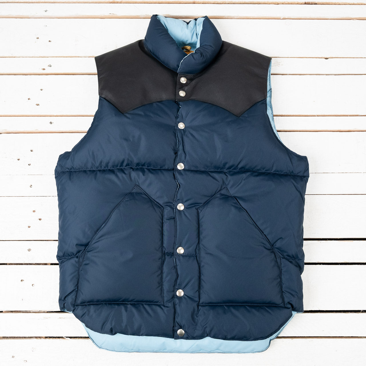 D.Navy down vest
