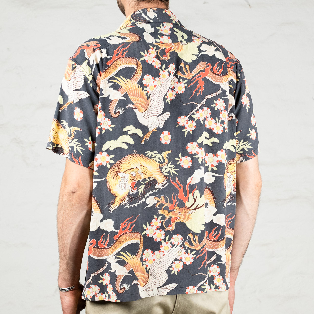"The Triangular Fight" Hawaiian shirt black