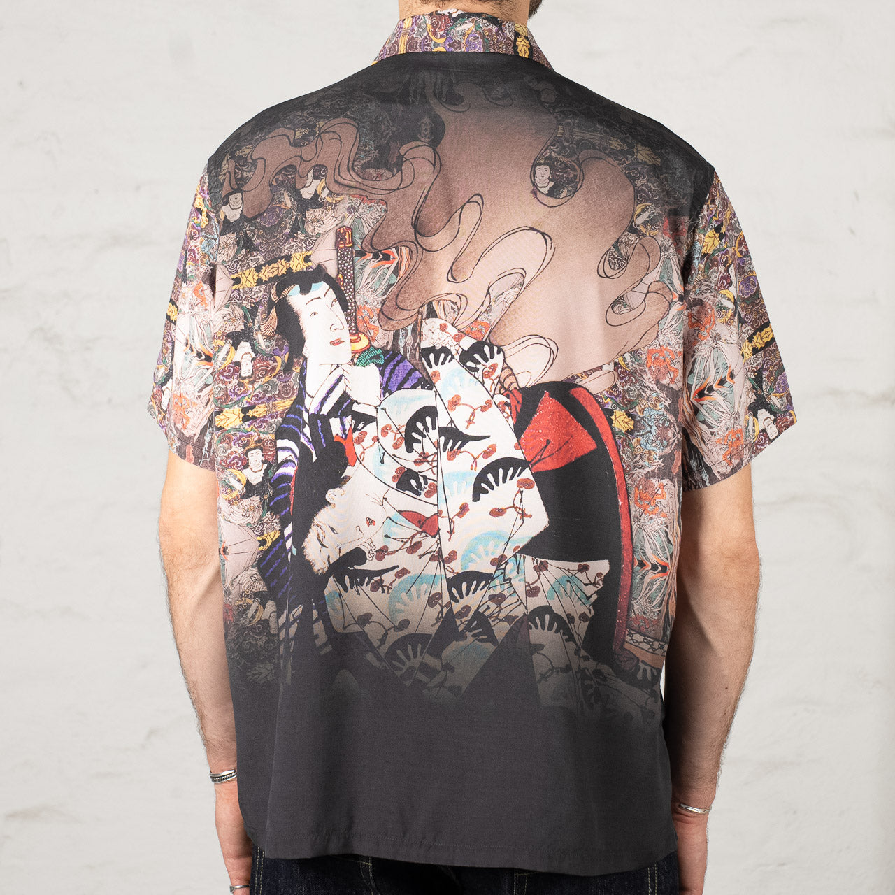 Special Edition Sun Surf x Tsukioka Yoshitoshi "New Story" Hawaiian shirt