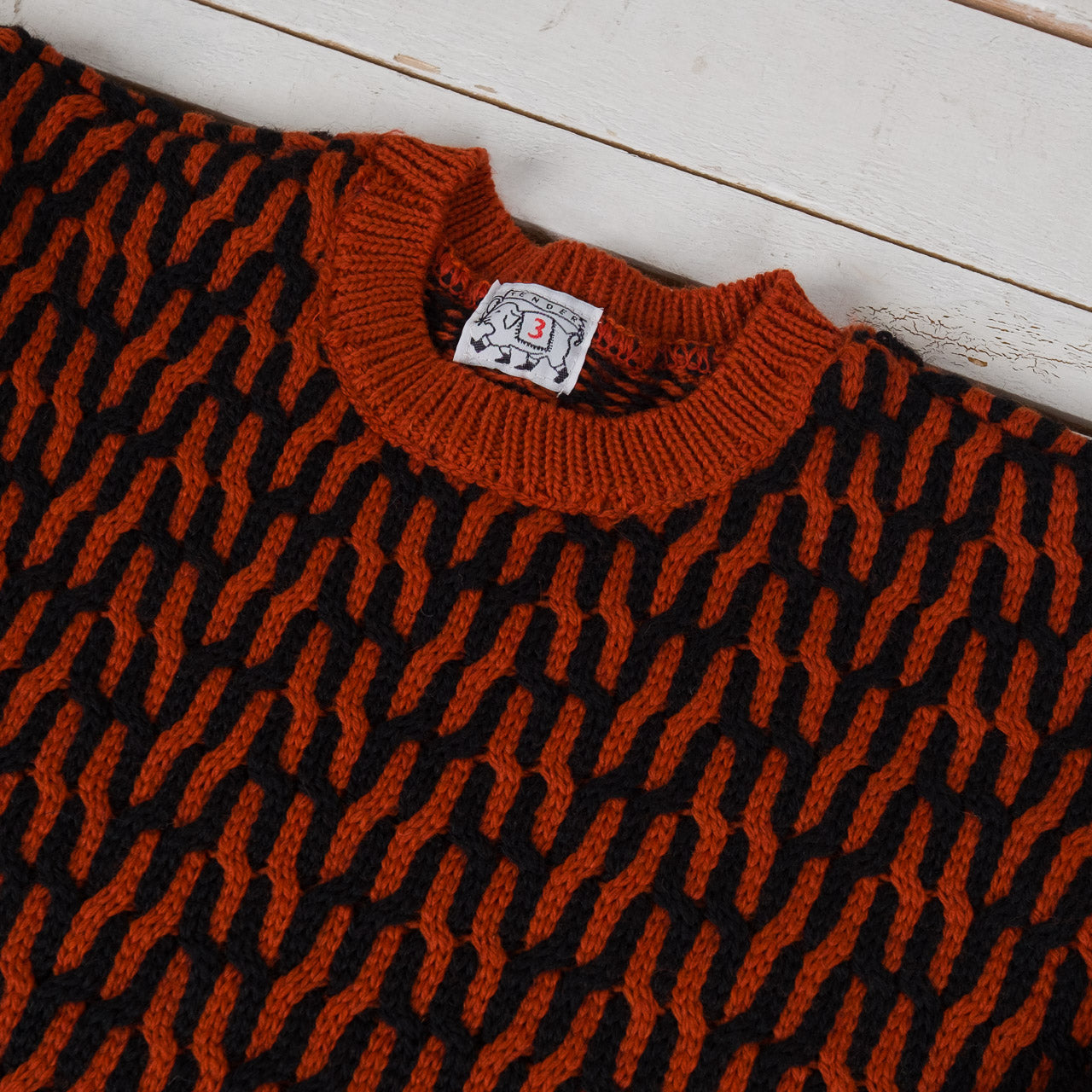 Permuted Cable Pullover Pimento/Black