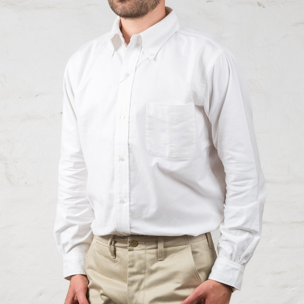 Button Down Shirt Weiß