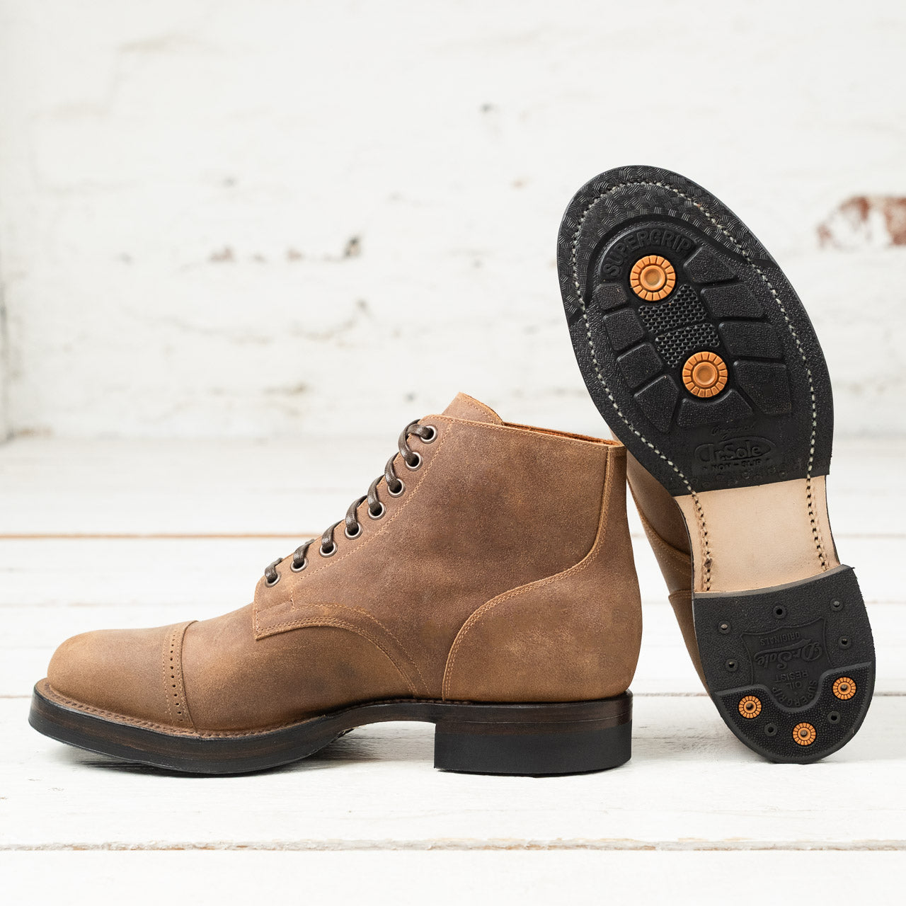 Service Boot 2040 Waxy Commander Toast