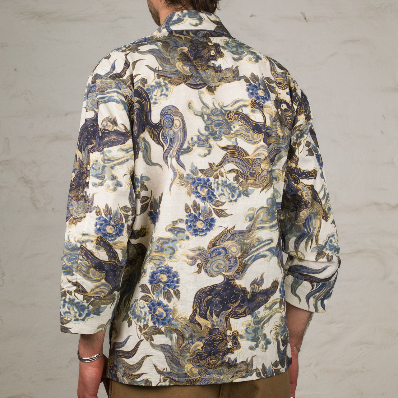 Japanese Lion and Peony Night Shirt Salt White