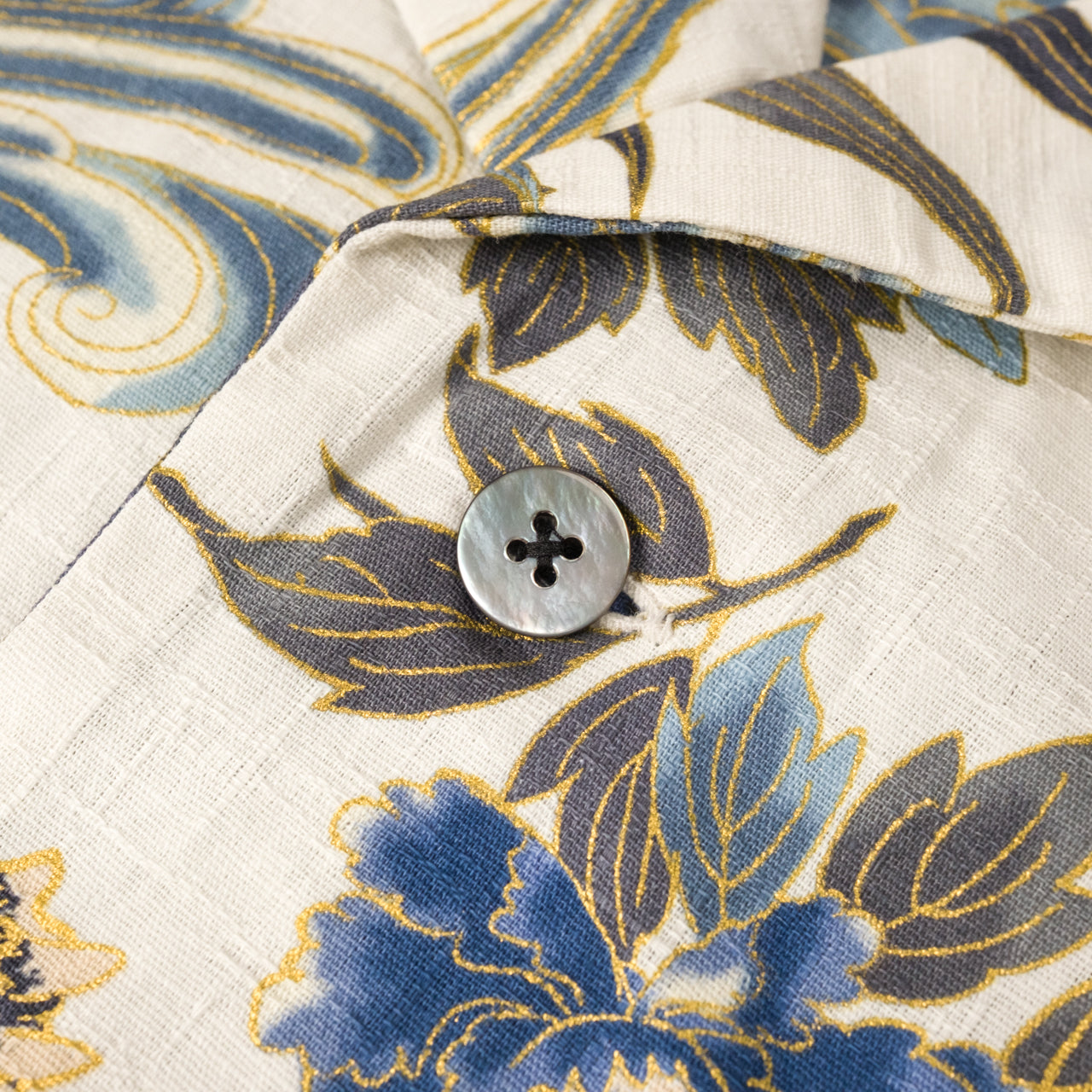 Chemise de nuit japonaise Lion et Pivoine blanc sel