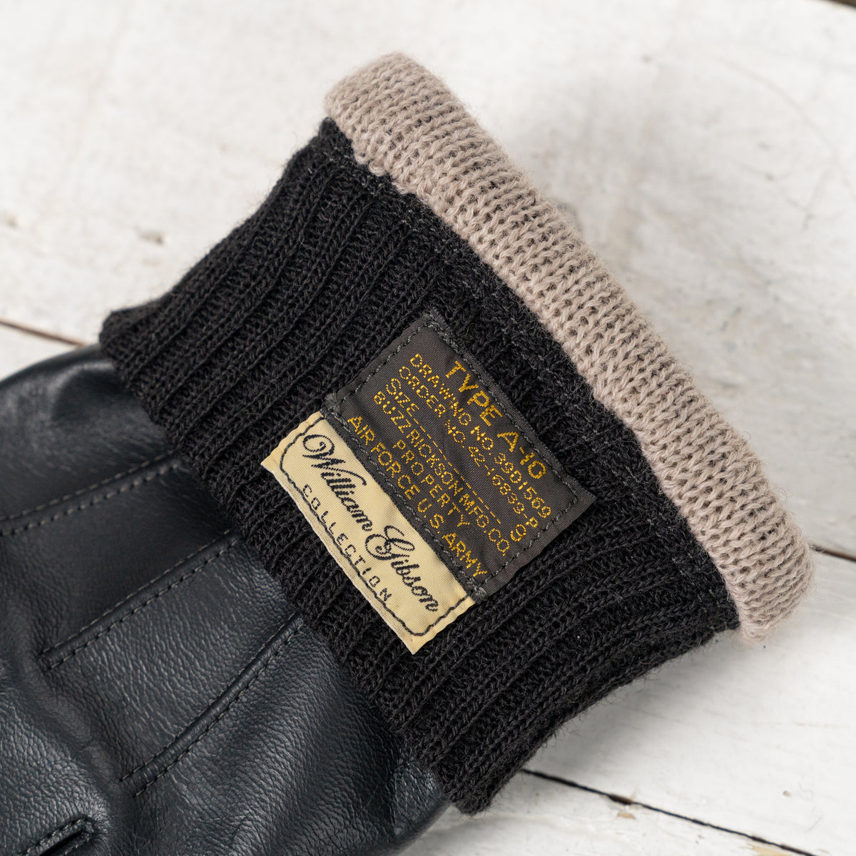 William Gibson A-10 Glove Black