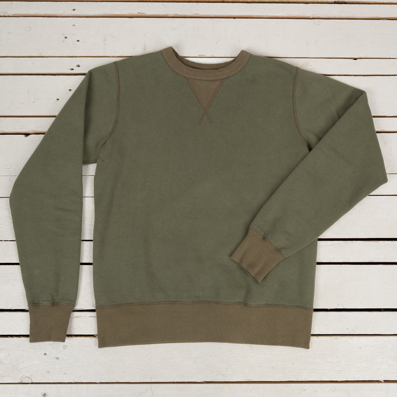 BR65622 Set-In Crew Sweat Olive