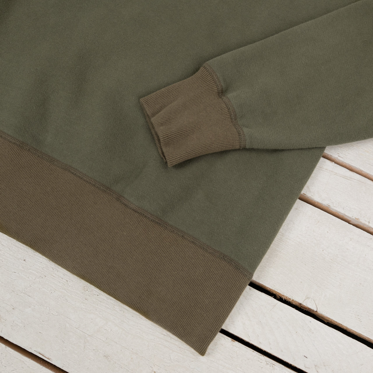 BR65622 Set-In Crew Sweat Olive