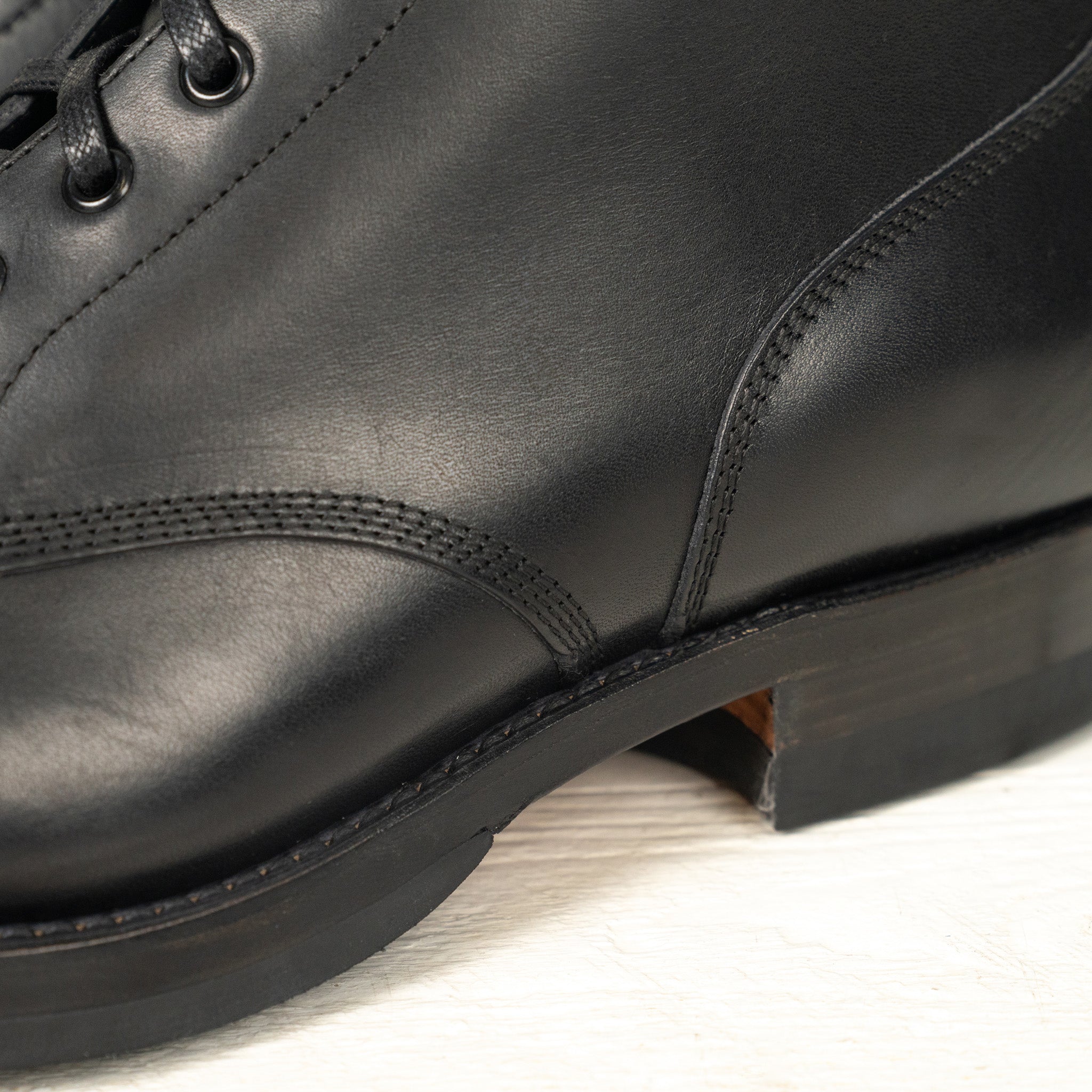 Buscemi Vacchetta Leather Schwarz