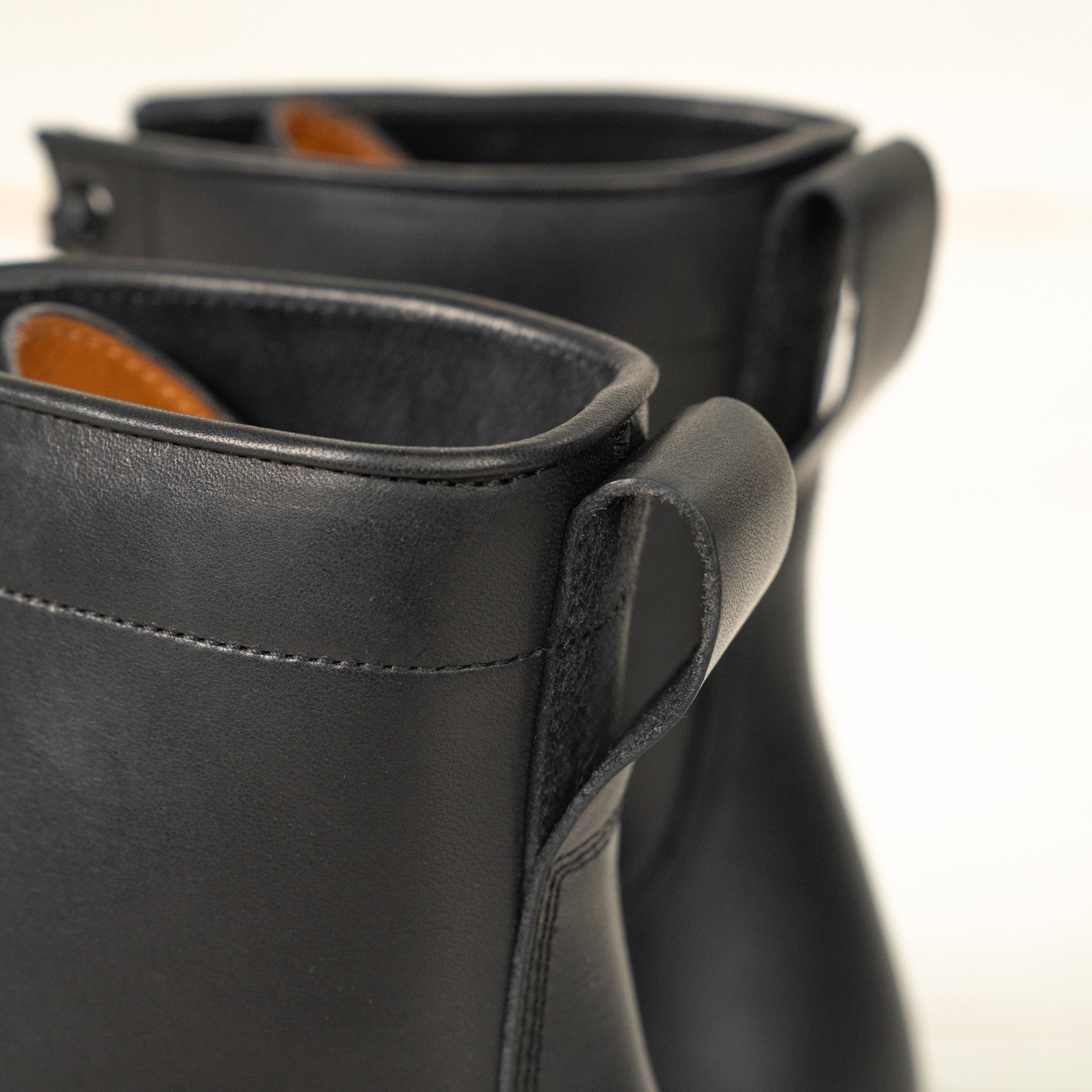 Buscemi Vacchetta Leather Schwarz