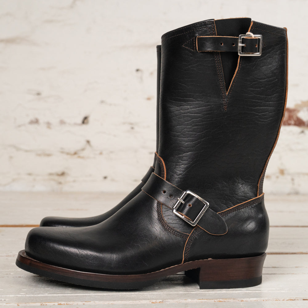 11,0" Detonator 702 Horsehide Noir