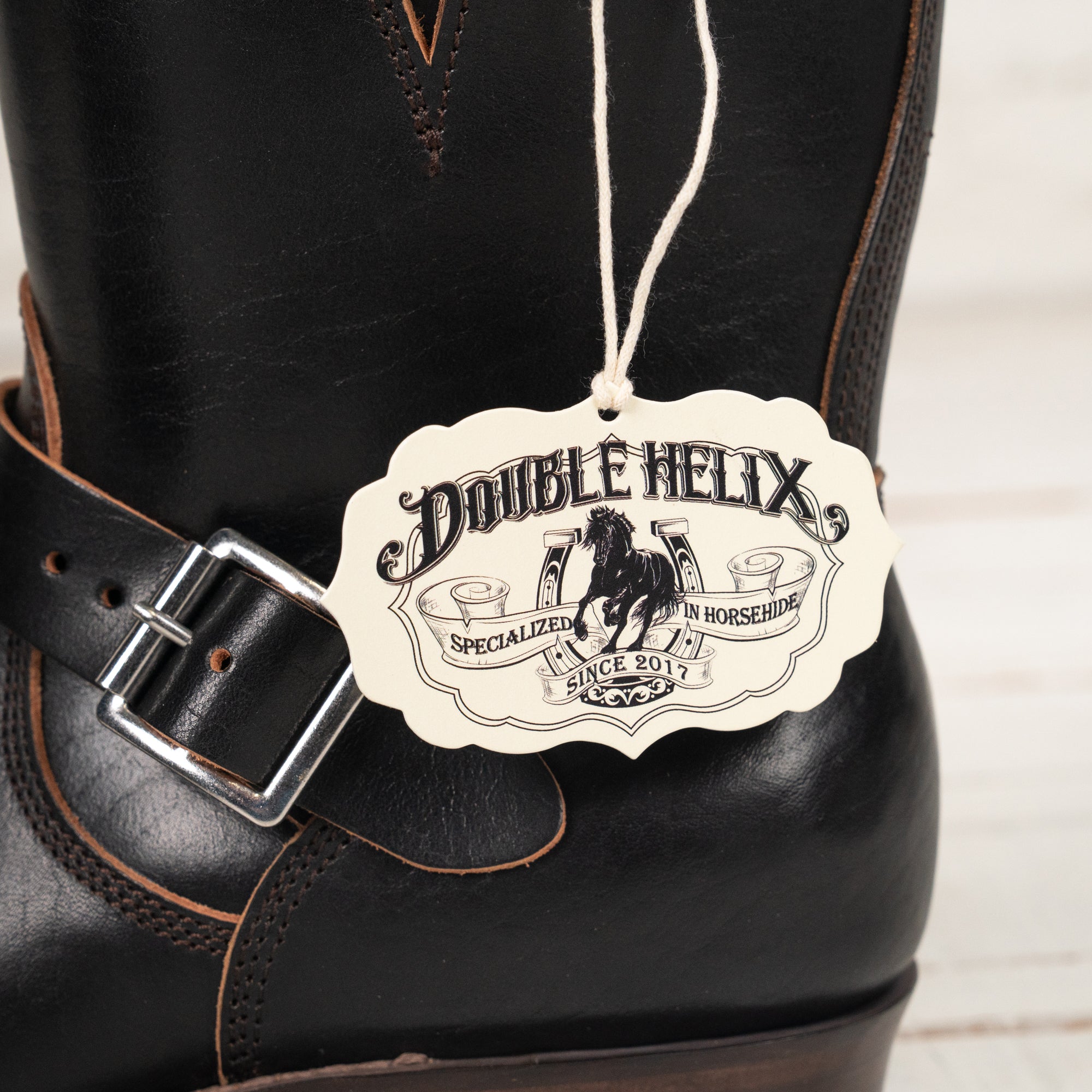 8,0" Detonator 902 Horsehide Schwarz