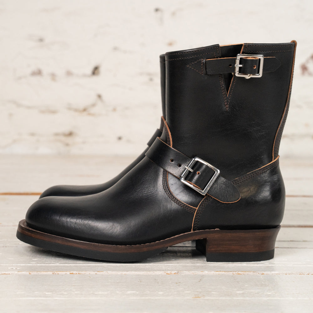 8,0" Detonator 902 Horsehide Noir