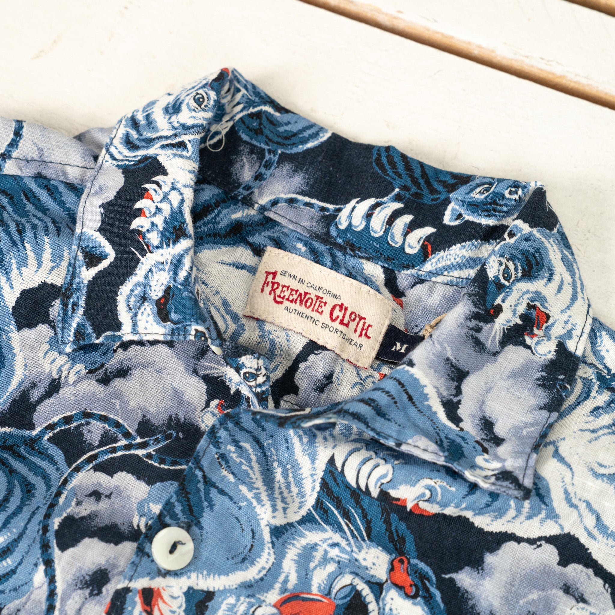 Hawaiian Ice Tiger Blau