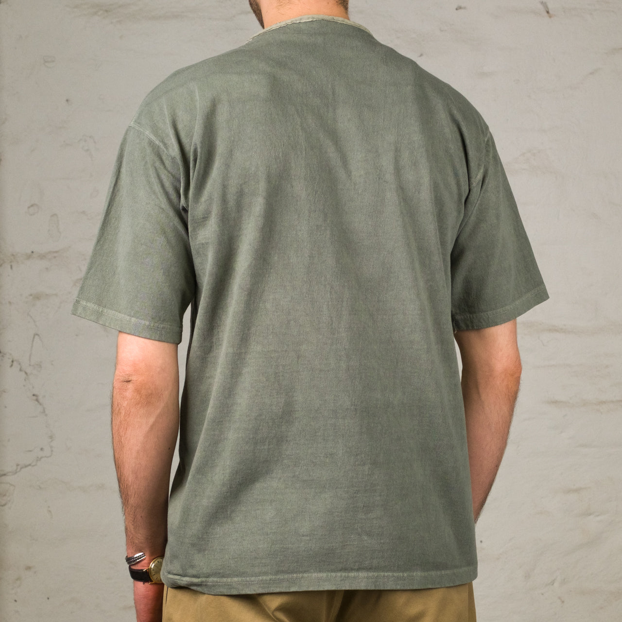 Chemise Henley des années 50, teinture pigmentaire vert foncé