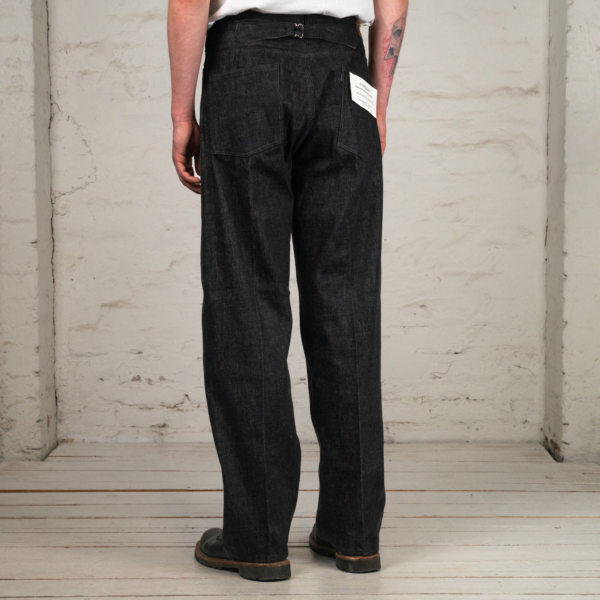 Beltless Waist Jeans Trousers "990" Black