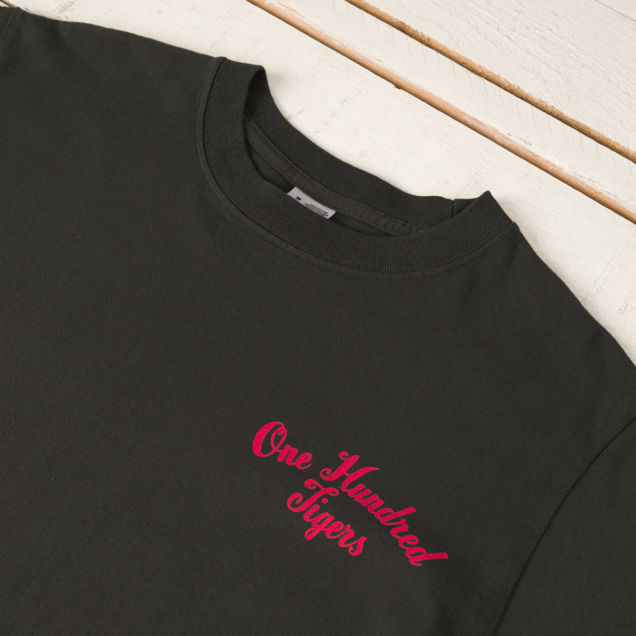 One Hundred Tigers T-Shirt Schwarz