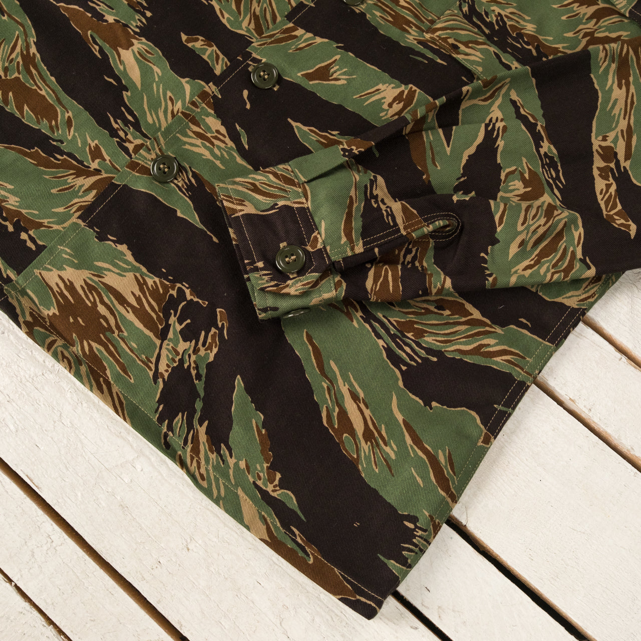 Tiger Camouflage Shirt / John Wayne