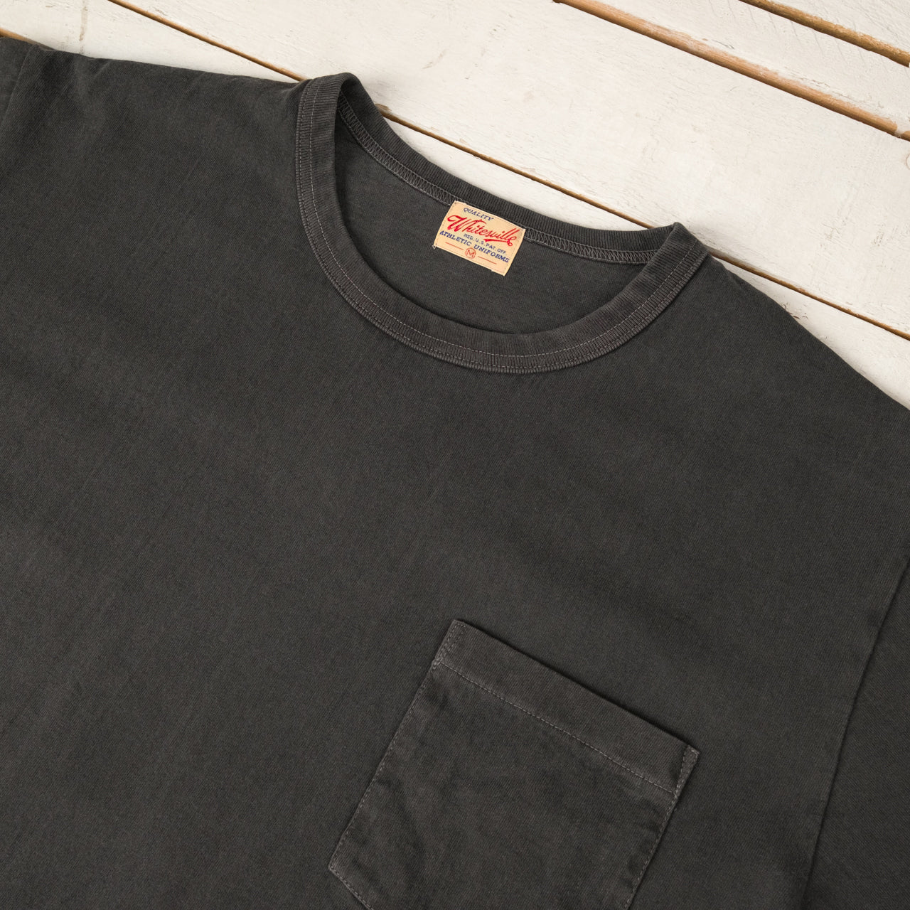 T-shirt Pigment Dye à poche Noir