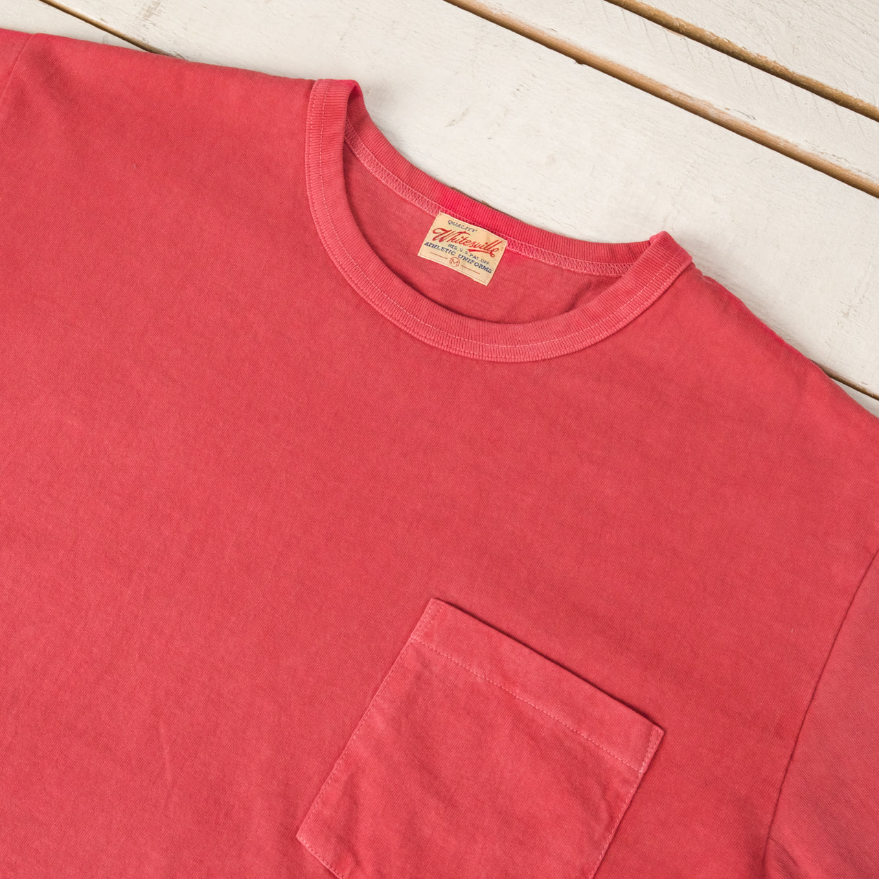 T-shirt à poche teint en pièce Rouge