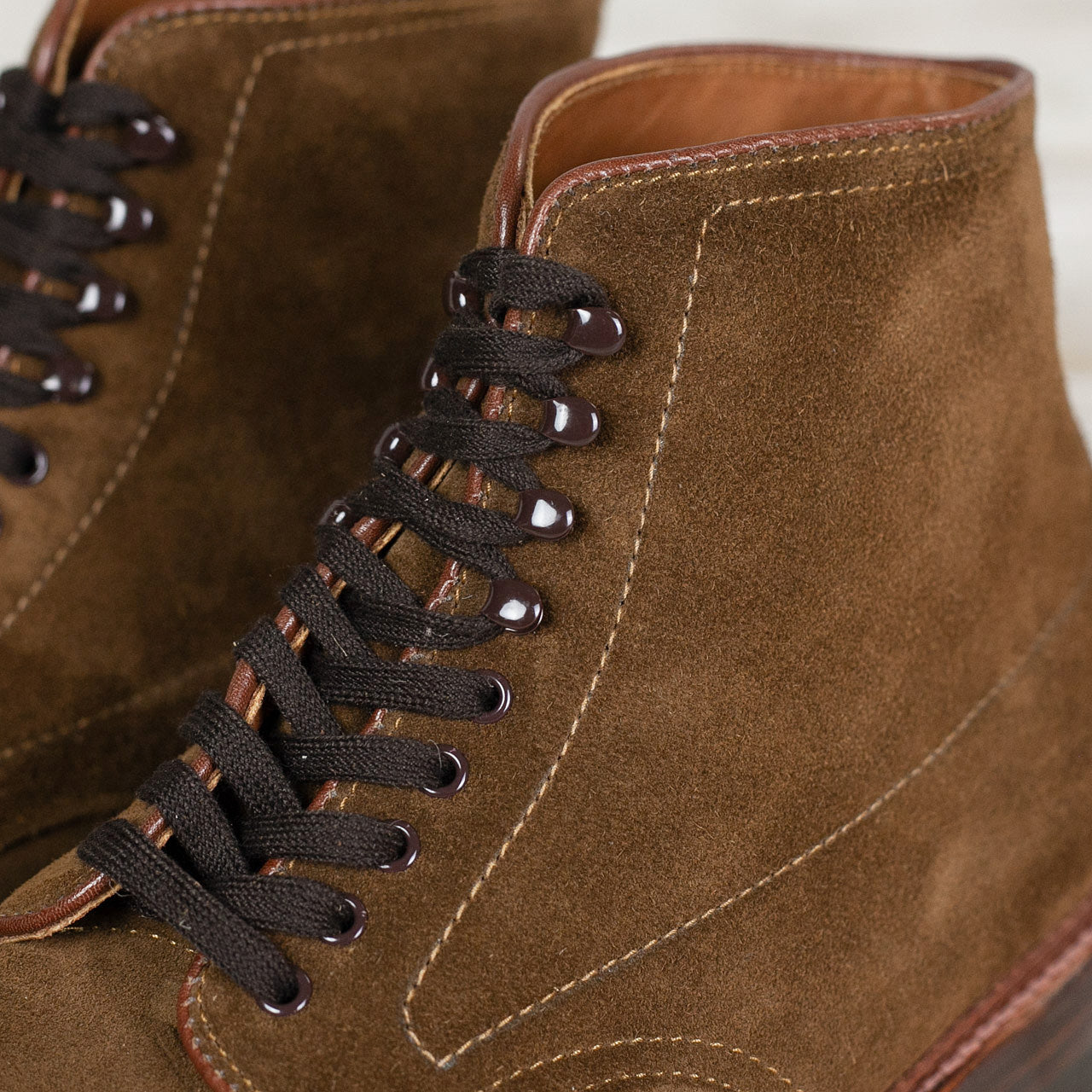 4011HC Indy Boot Snuff Suede