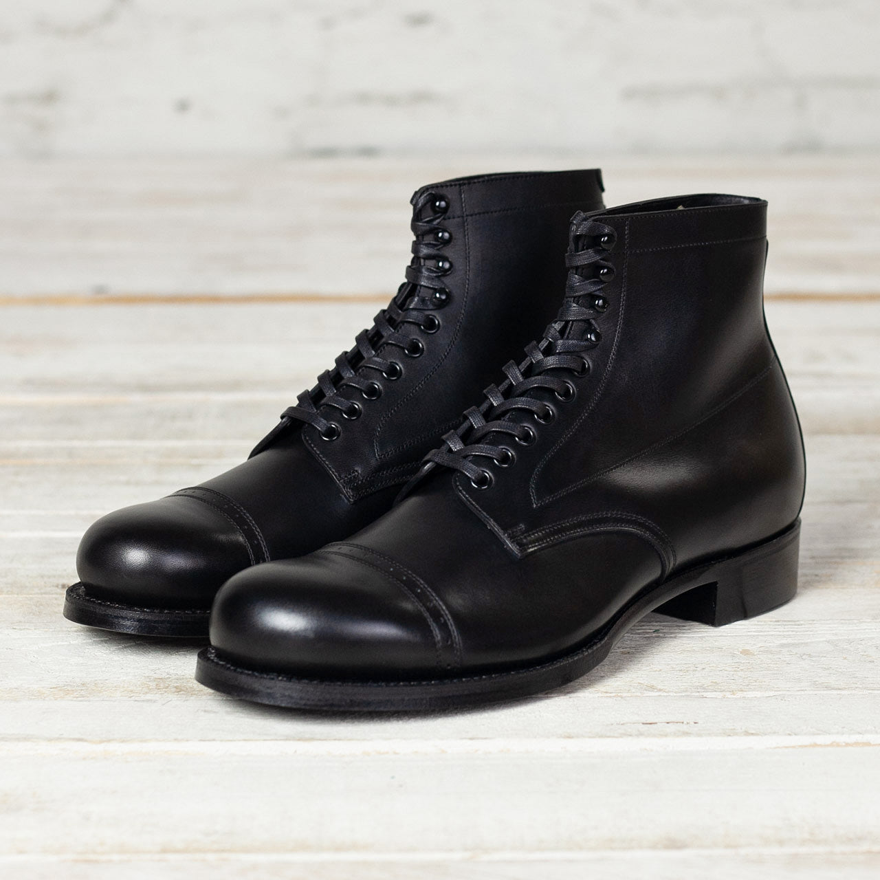 Army Last Mid Cut Dress Boot Schwarz