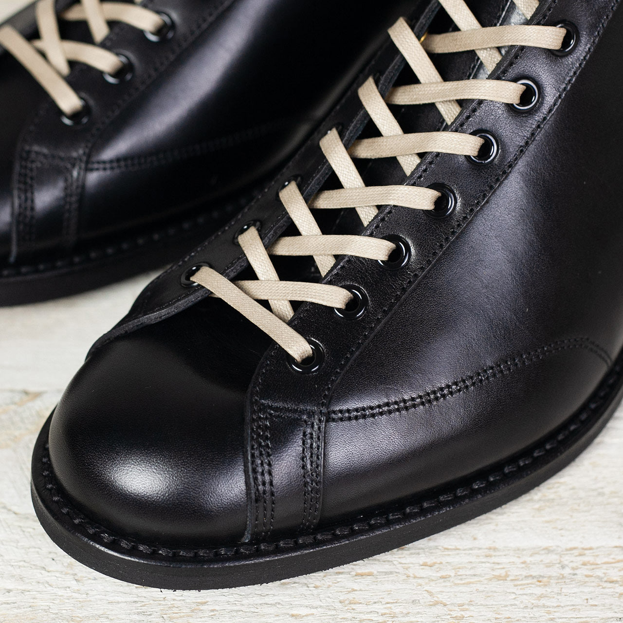 "The Henry" Boot Kalbsleder Schwarz