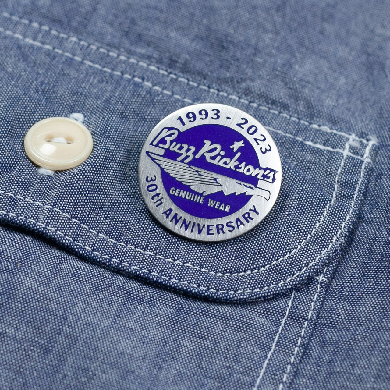 BR02746 30th Anniversary Pin