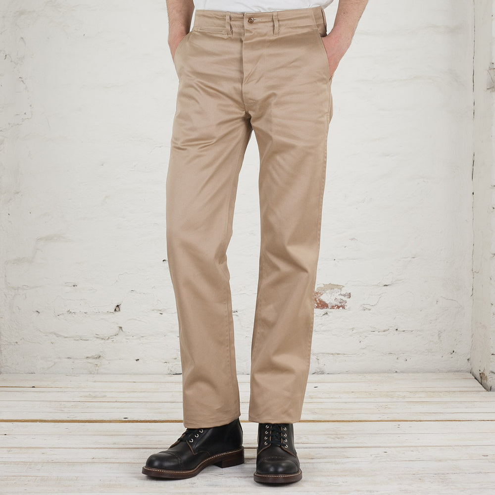 Spécification Originale. Chino Beige
