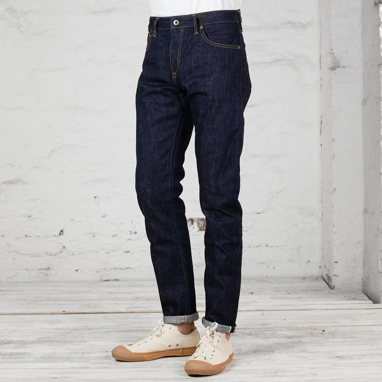 AMOMENTO Indigo Straight Denim | Denim | OEUVR – OEUVR