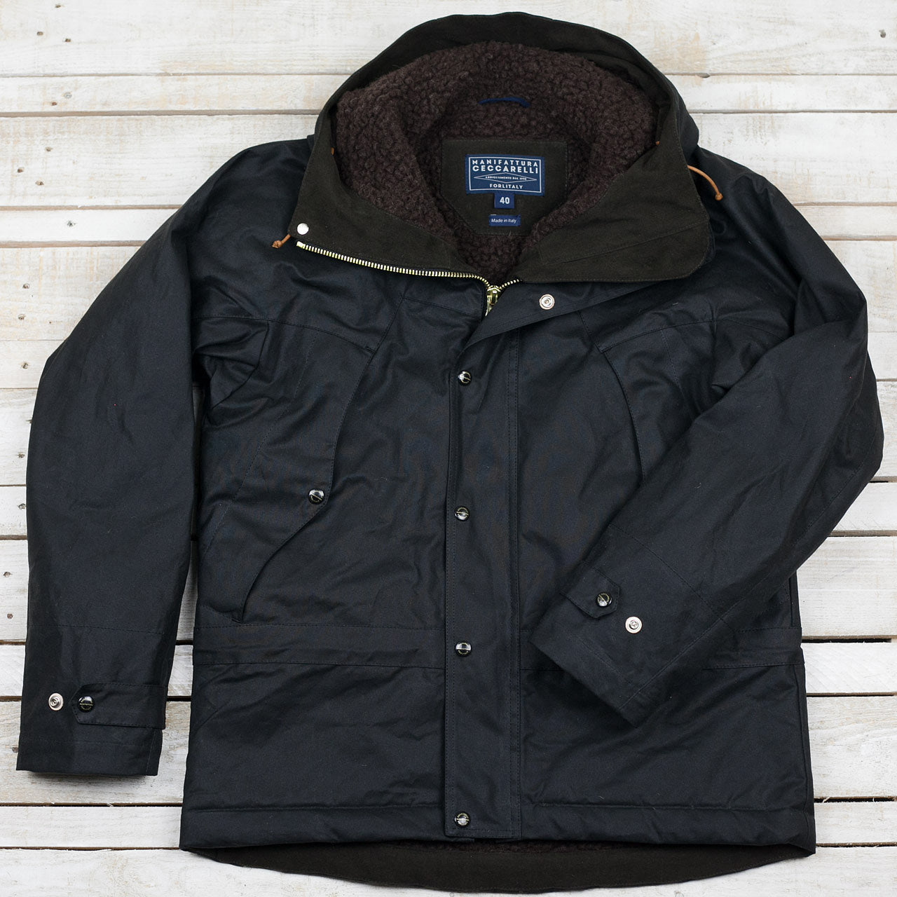 Waxed Mountain Jacket Schwarz