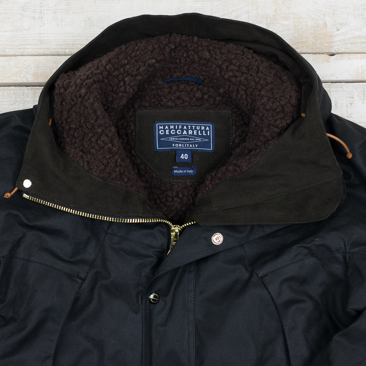 Waxed Mountain Jacket Schwarz