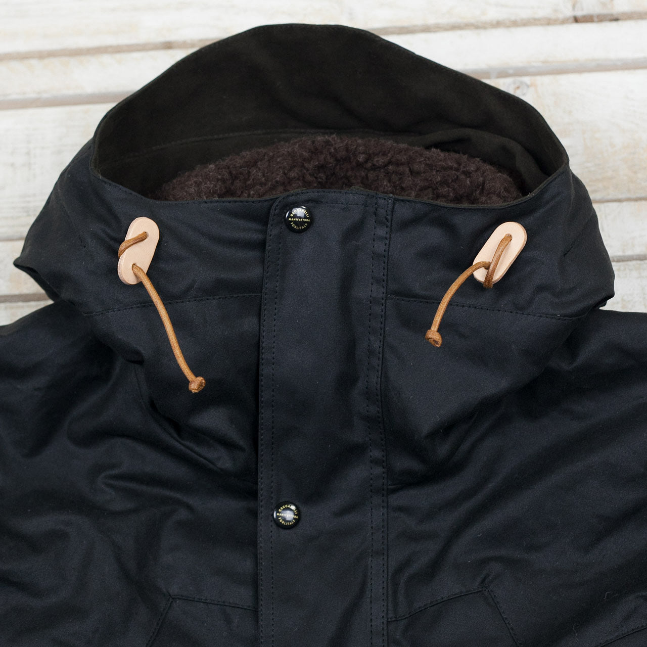 Waxed Mountain Jacket Schwarz
