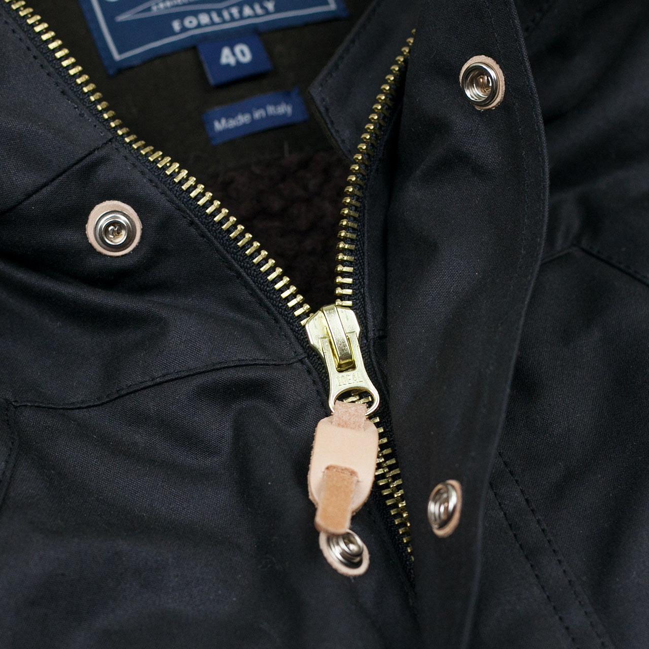 Waxed Mountain Jacket Schwarz