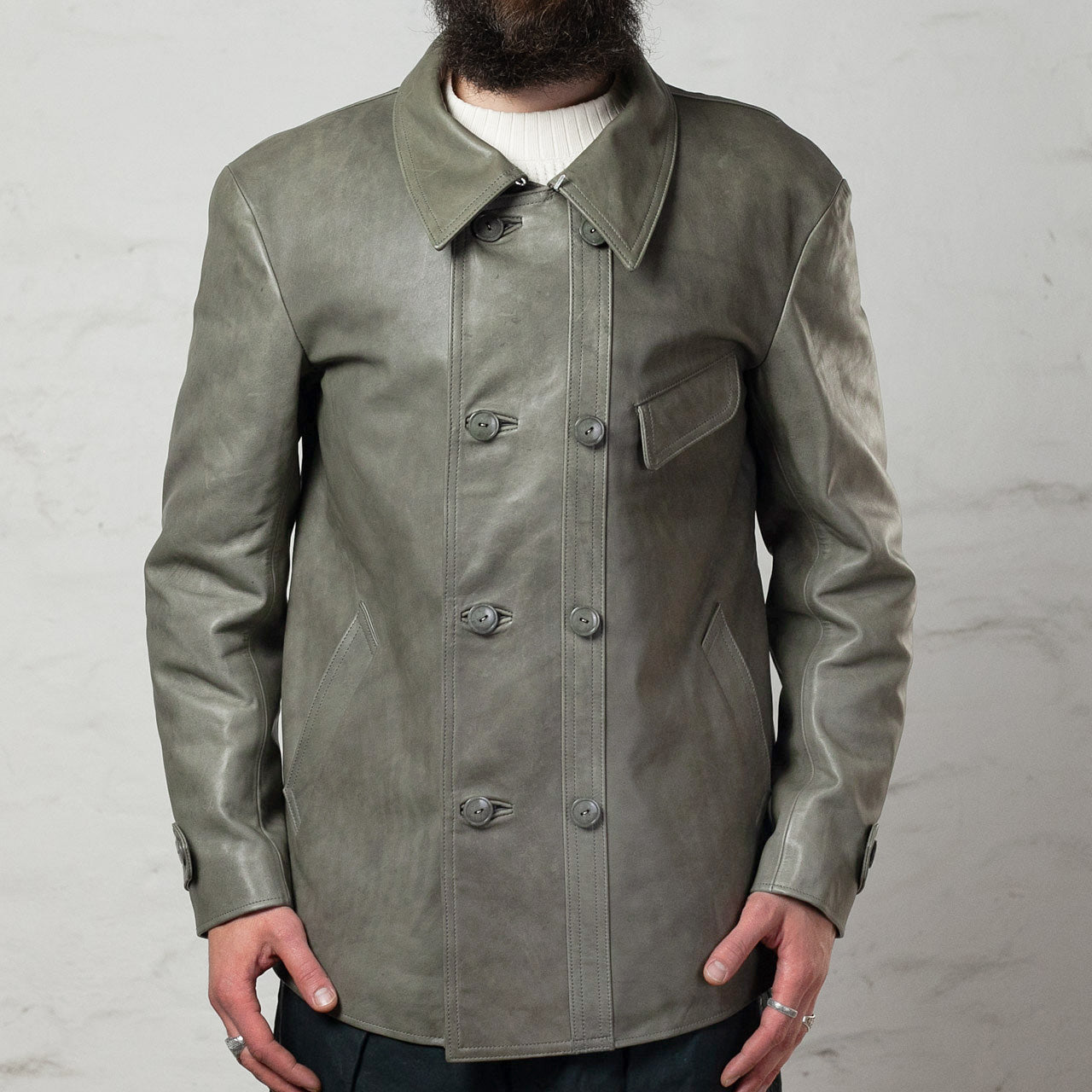 Corbusier Coat Pferdeleder Sage