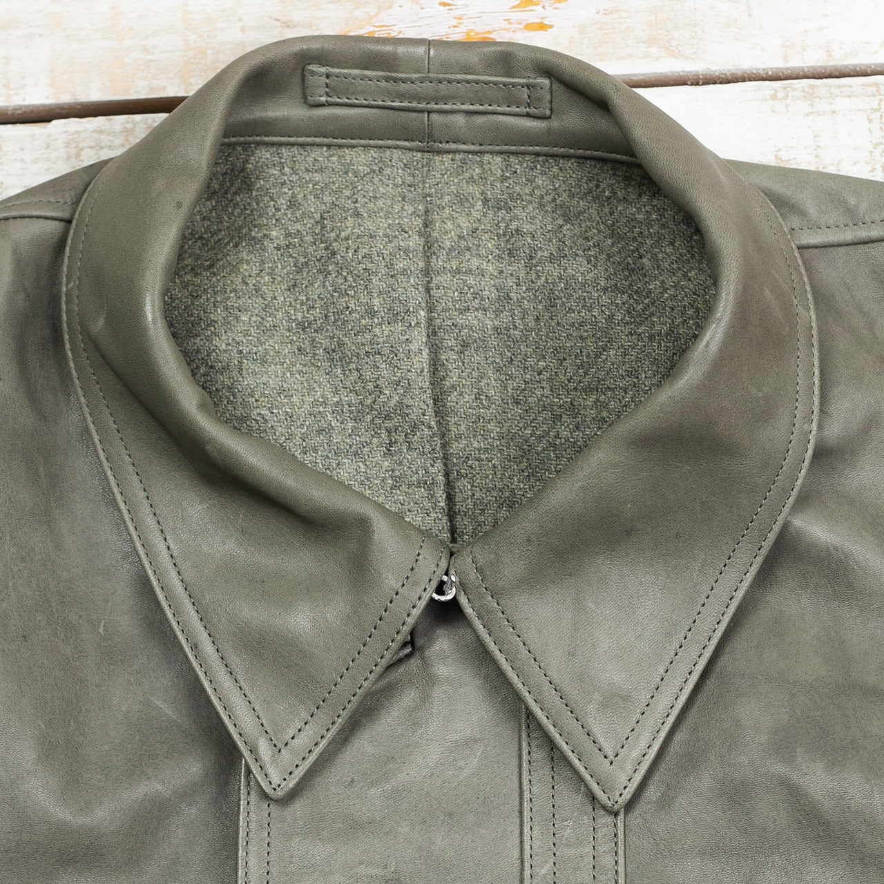 Corbusier Coat Pferdeleder Sage