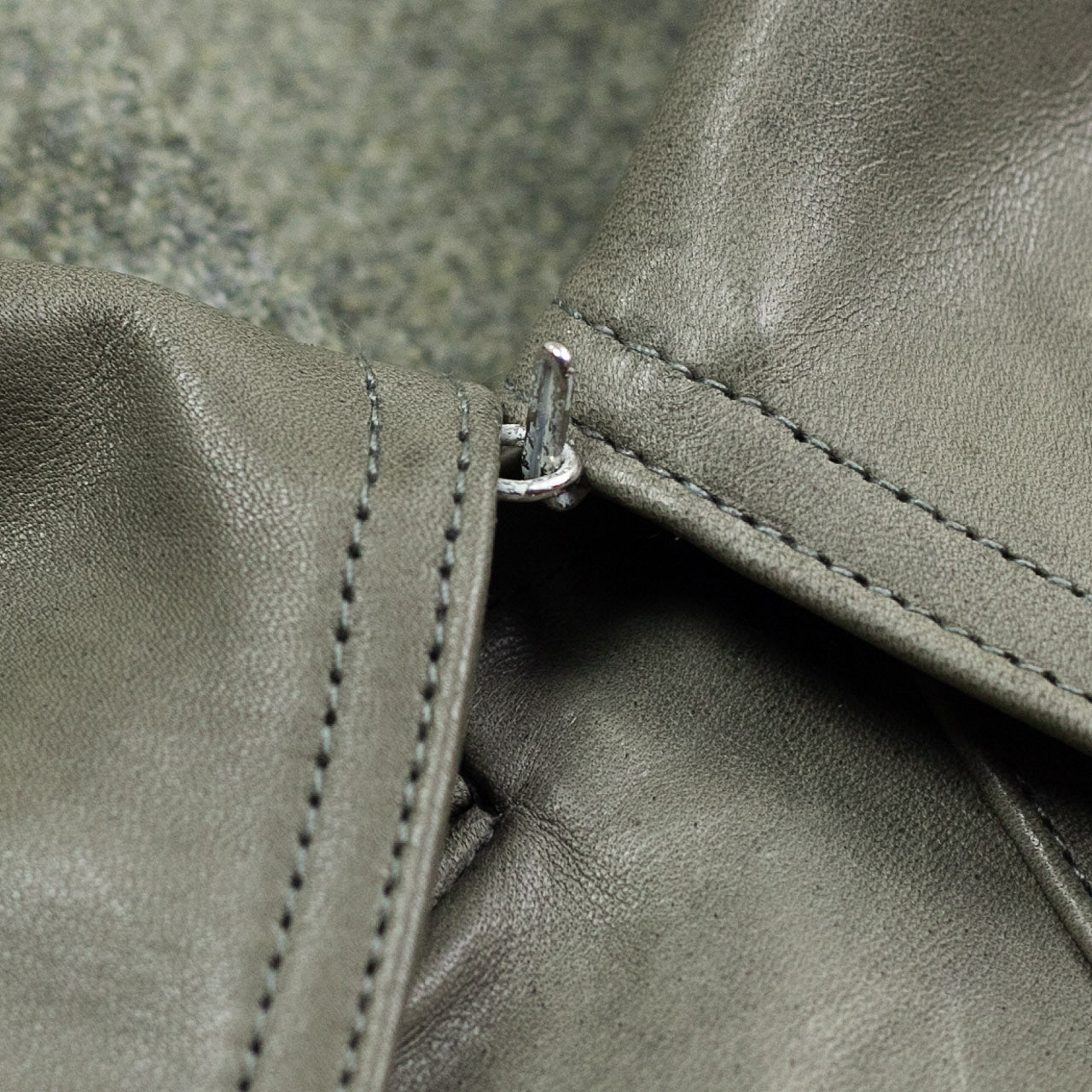 Corbusier Coat Pferdeleder Sage